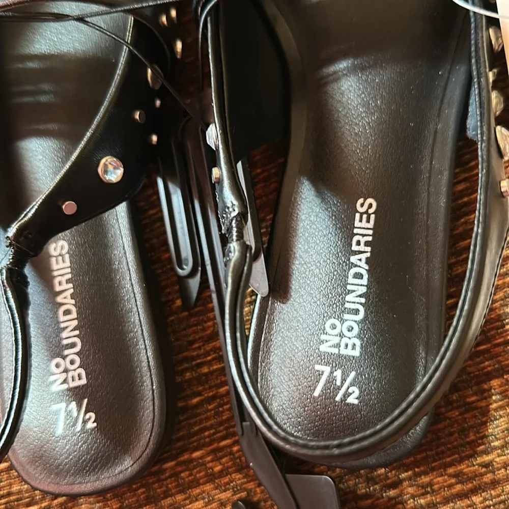 NWT NO BOUNDARIES adjustable sling back shoes for women with memory foam 7 1/2 - Picture 4 of 5